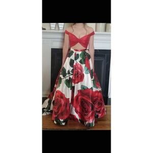 Sherri Hill 2 piece prom dress, size 2